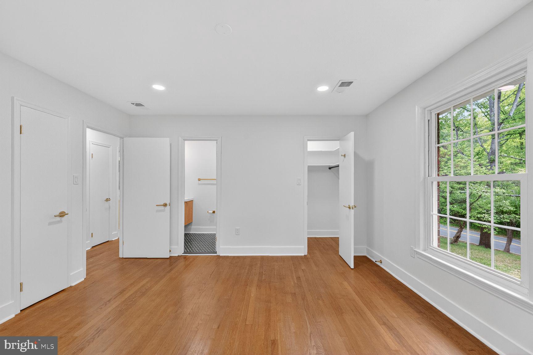 11523 Vale Road Oakton, VA 22124 - Photo 14 of 22