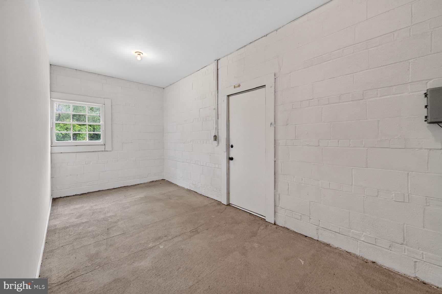 11523 Vale Road Oakton, VA 22124 - Photo 19 of 22