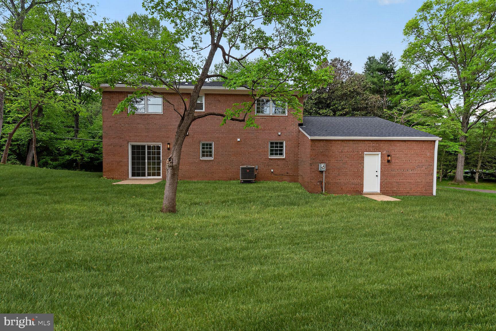 11523 Vale Road Oakton, VA 22124 - Photo 21 of 22