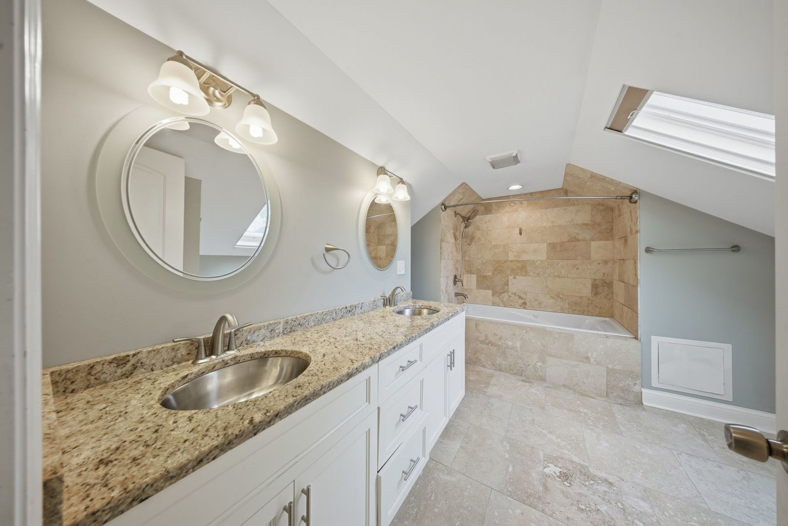 1536 Clinton Avenue Berwyn, IL 60402 - Photo 10 of 18