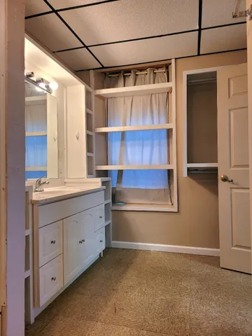 $79,500 | 122 North Main Street, Eureka, KS 67045