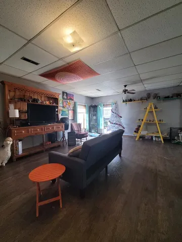 $79,500 | 122 North Main Street, Eureka, KS 67045