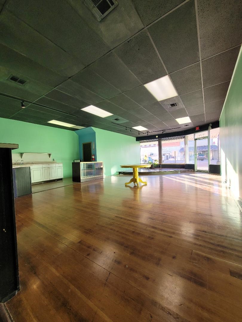 122 North Main Street Eureka, KS 67045 - Photo 9 of 36