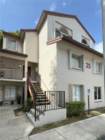 $320,000 | 13959 Southwest 91st Terrace, Unit 13959, Miami, FL 33186