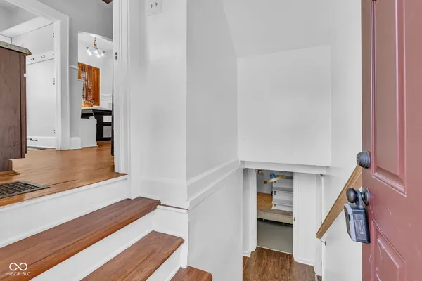 $299,000 | 1005 Main Street, Beech Grove, IN 46107