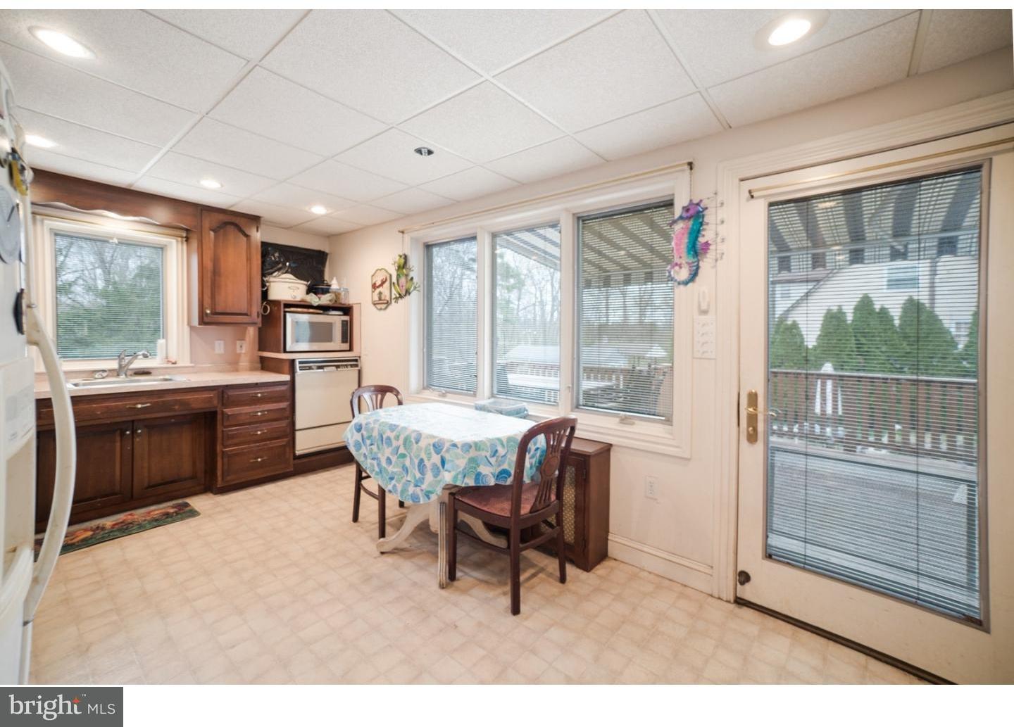 215 Stony Run Road Spring City, PA 19475 - Photo 11 of 25 Kitchen