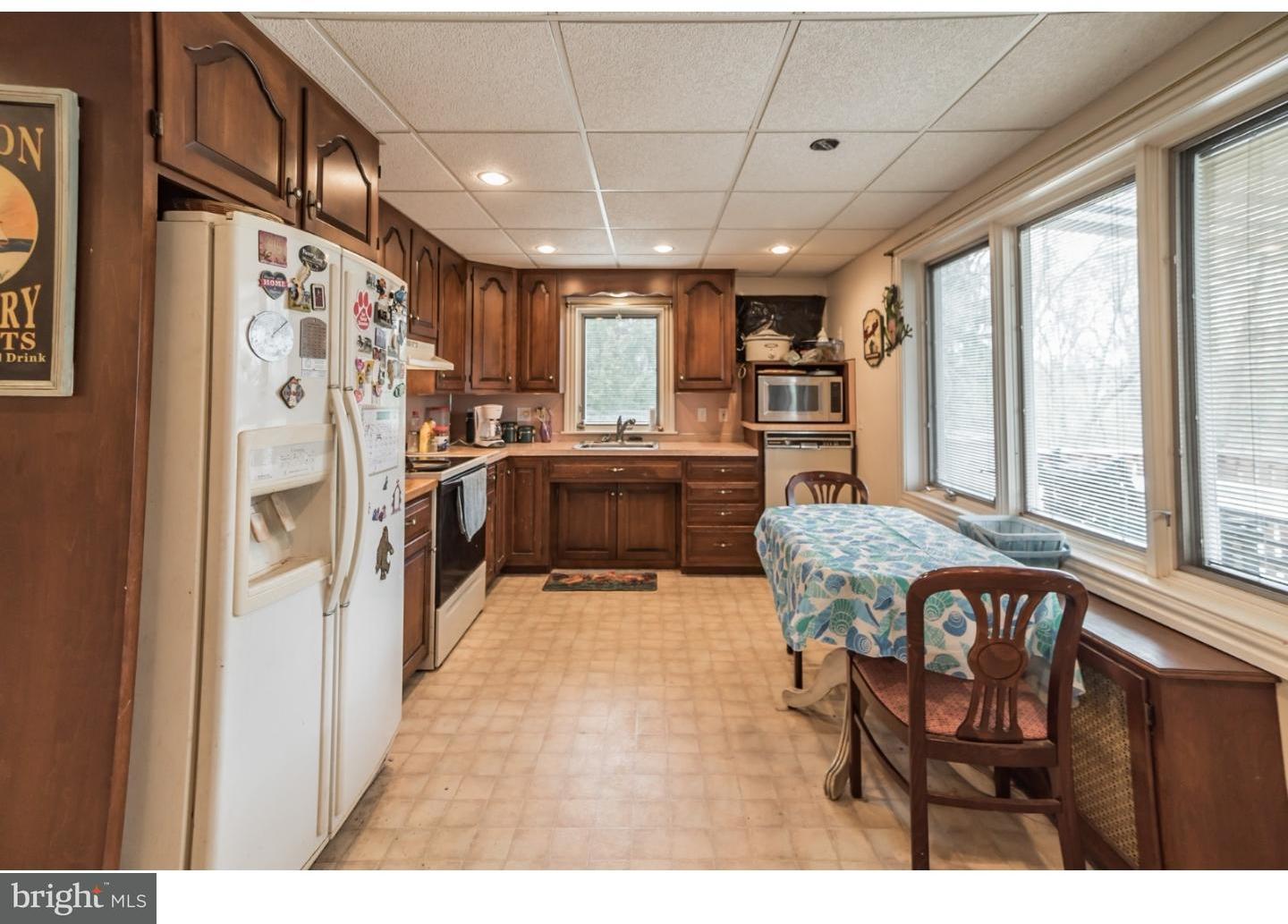 215 Stony Run Road Spring City, PA 19475 - Photo 12 of 25 Kitchen
