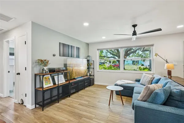 $419,900 | 11469 Imperial Groves Drive East, Largo, FL 33774