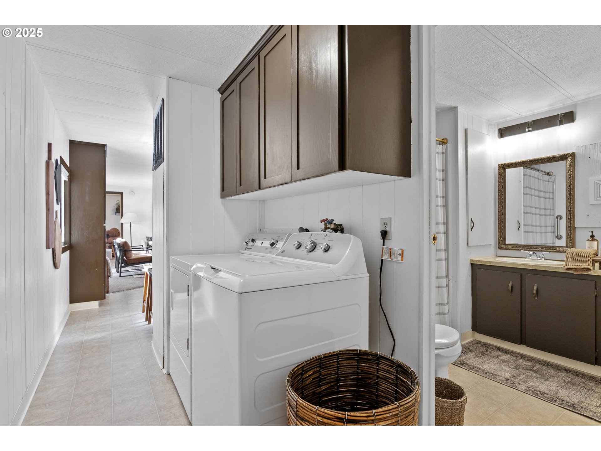 505 West Jones Street Yacolt, WA 98675 - Photo 15 of 26 a bathroom with a sink a toilet and shower