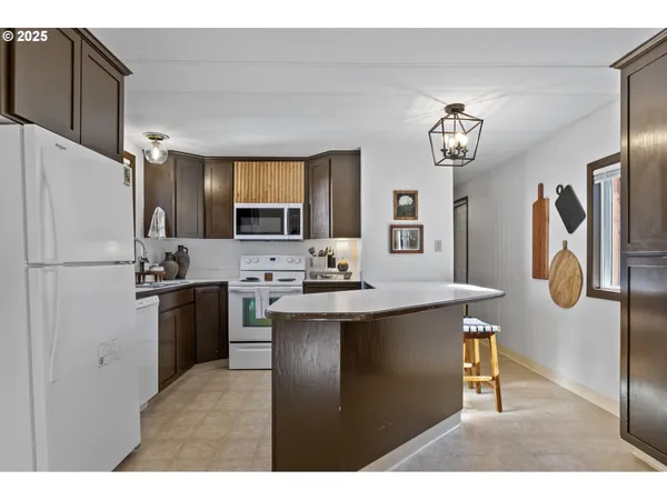 $299,992 | 505 West Jones Street, Yacolt, WA 98675