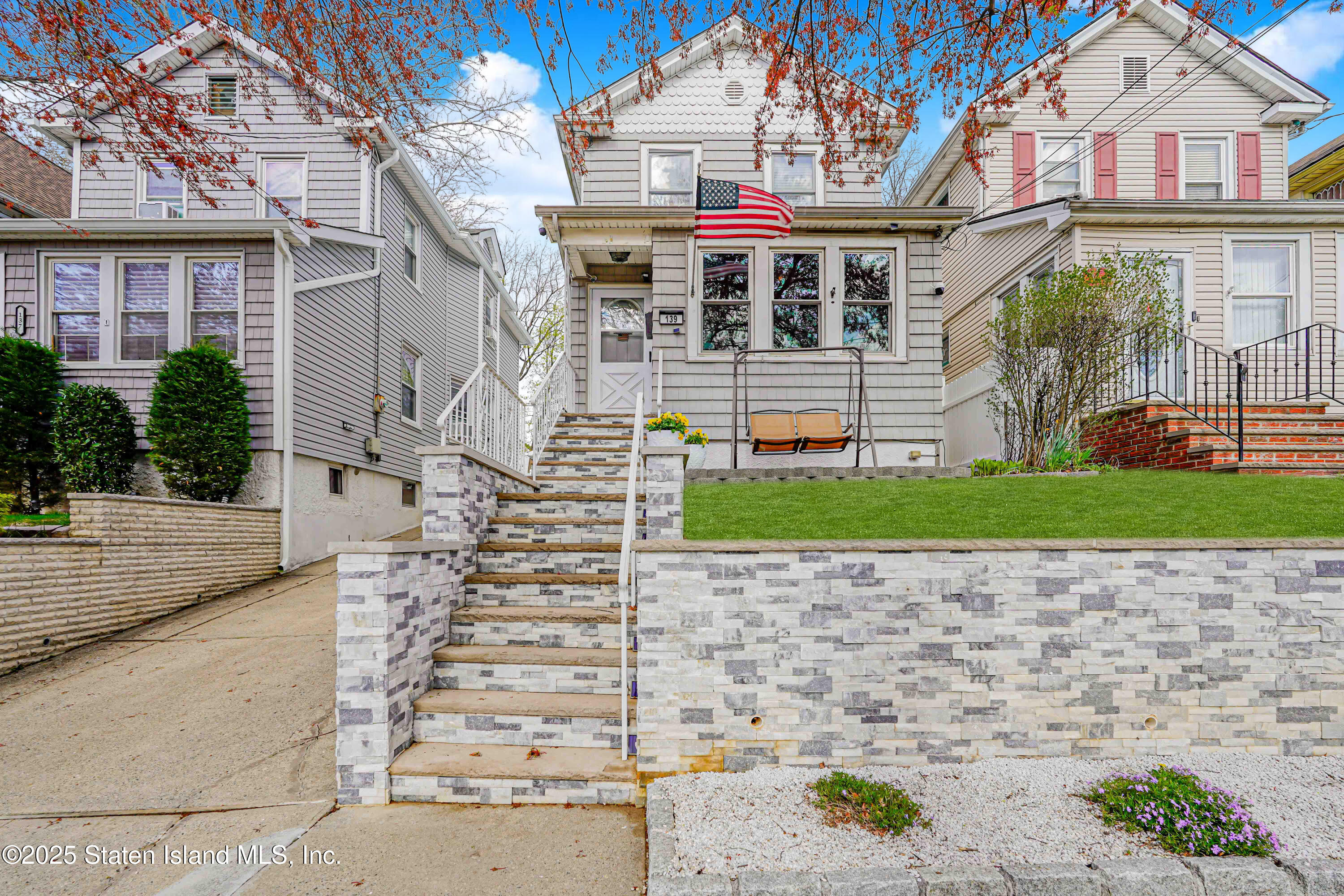 139 Roe Street Staten Island, NY 10310 - Photo 1 of 39 front