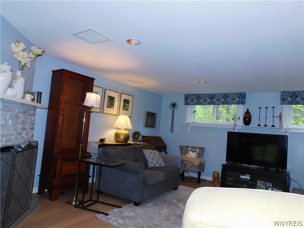 1593 South Creek Road Evans, NY 14047 - Photo 3 of 22