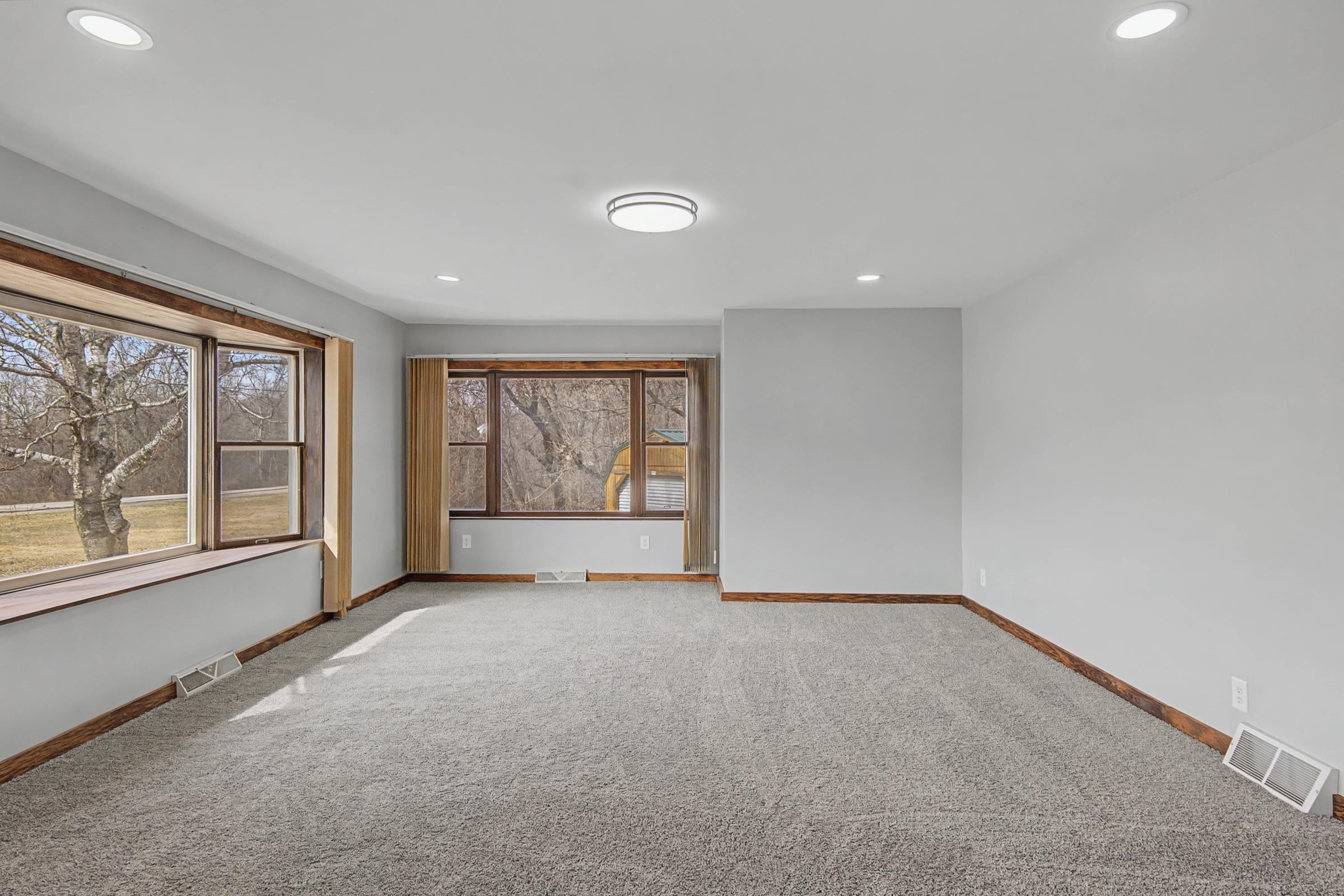 N8679 South Koro Road Ripon, WI 54971 - Photo 7 of 45