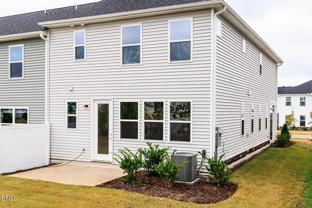 a view of a white building