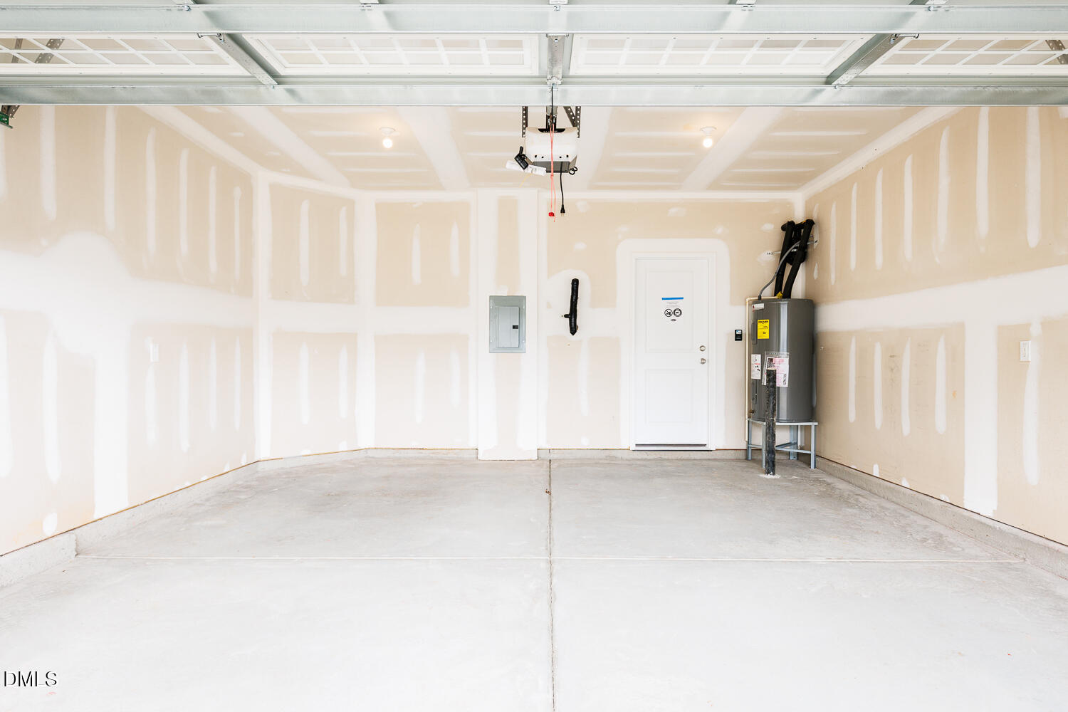 144 Siebold Street Garner, NC 27529 - Photo 10 of 35 MAGTH-Lot 483_Blayre_QMI (8)