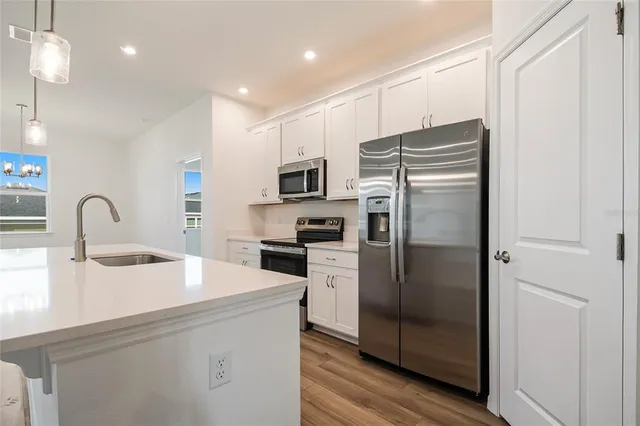 $2,100 | 434 Eventide Avenue, Mascotte, FL 34753