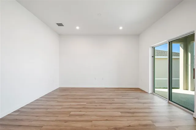 $2,100 | 434 Eventide Avenue, Mascotte, FL 34753