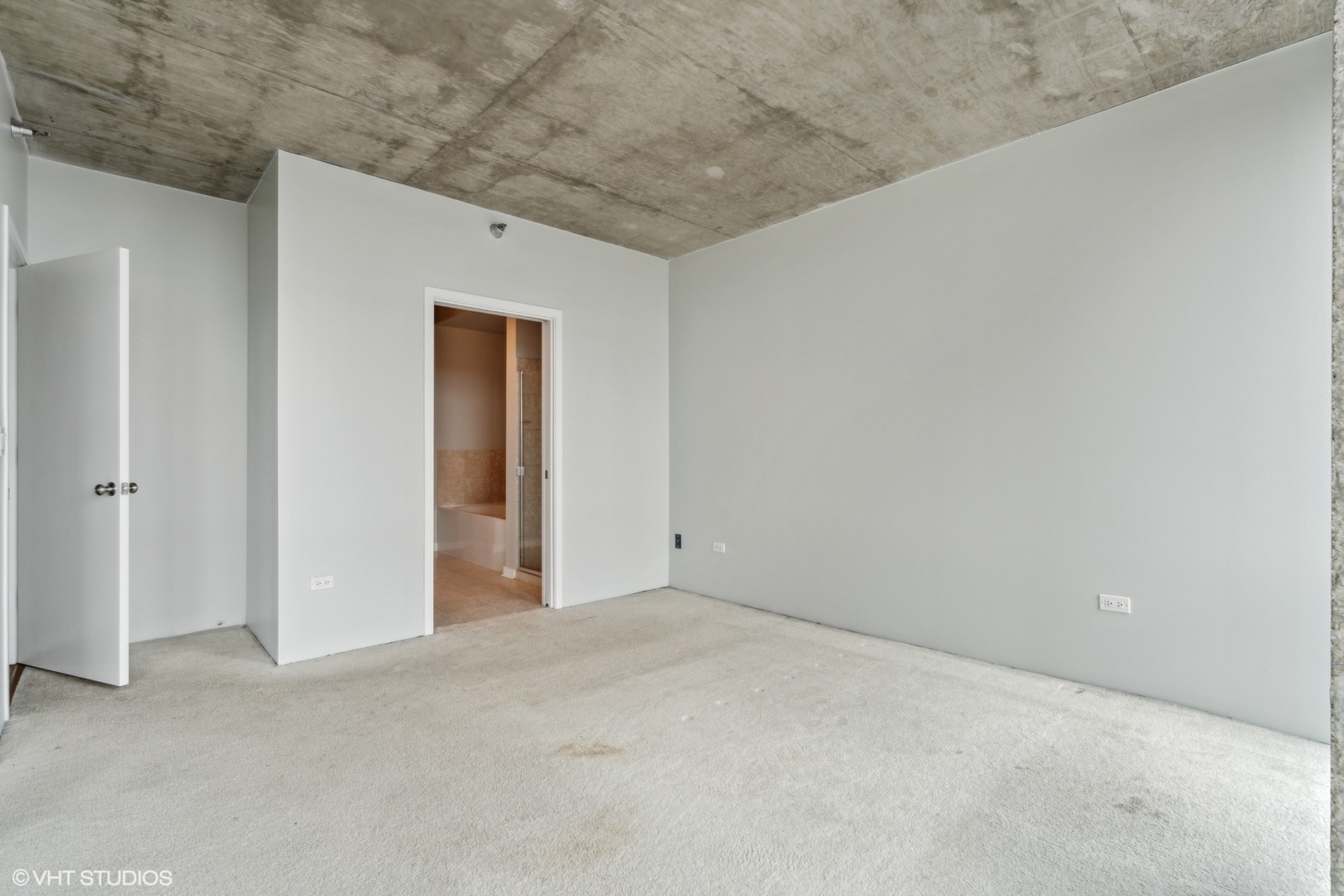 611 South Wells Street, Unit 2705 Chicago, IL 60607 - Photo 14 of 23