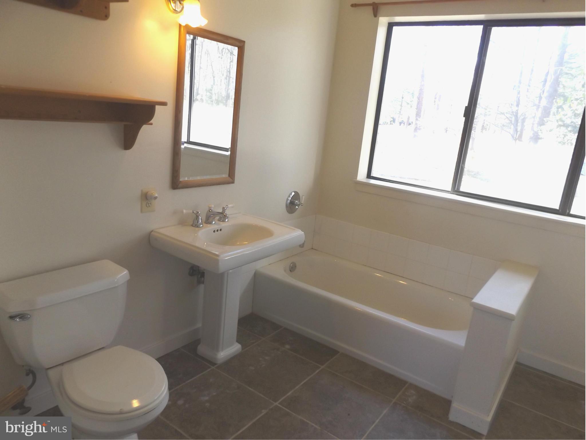 857 Childs Point Road Annapolis, MD 21401 - Photo 20 of 29 main level full bath