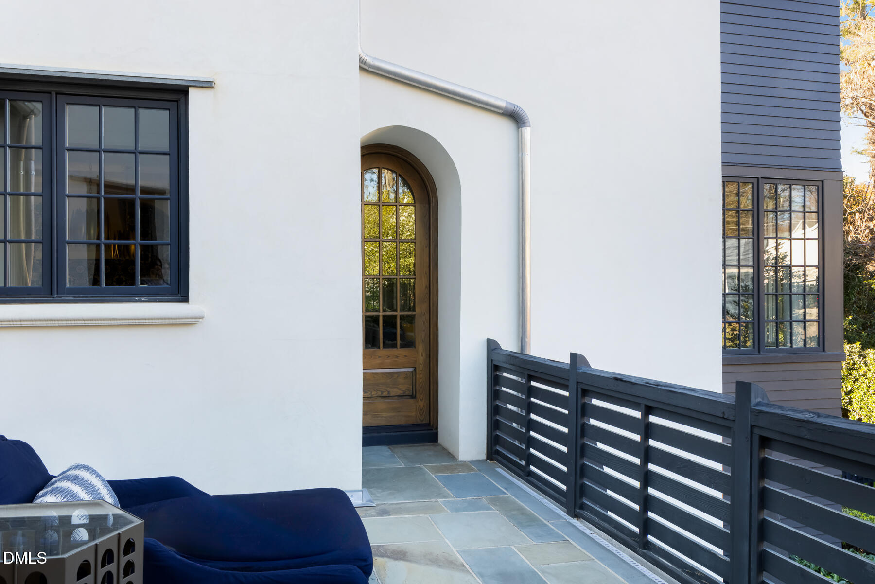 3100 Georgian Terrace Raleigh, NC 27607 - Photo 27 of 74 a living room with furniture and a window