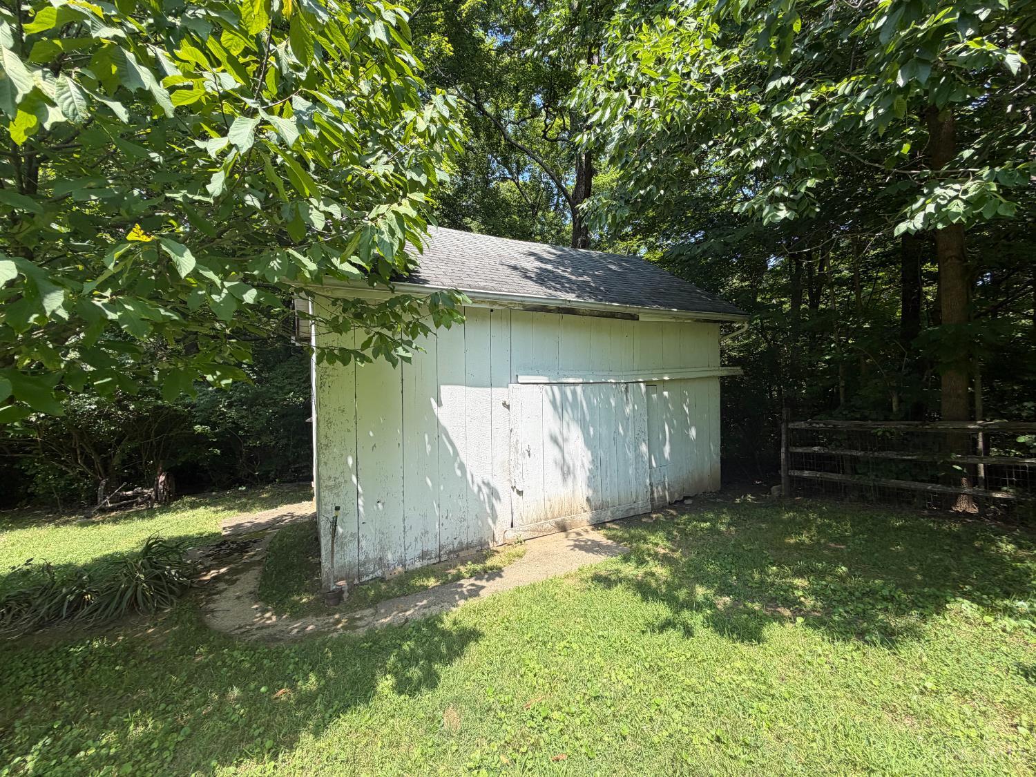 1109 Asbury Road Cincinnati, OH 45255 - Photo 68 of 77