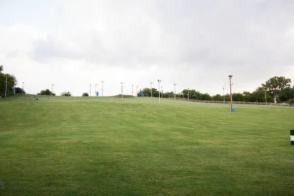 $1,393 | 5820 Oakwood Drive, Unit 3J, Lisle, IL 60532