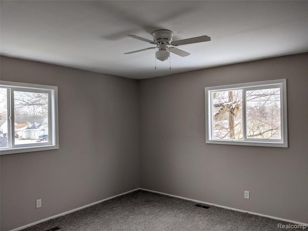 4051 Hunter Road Flint, MI 48504 - Photo 34 of 37
