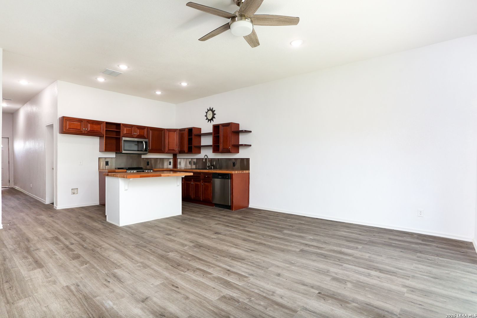 8611 Key Windy Way, Unit 2 Converse, TX 78109 - Photo 2 of 21