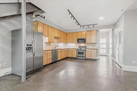 $650,000 | 925 The Alameda, Unit 302, San Jose, CA 95126
