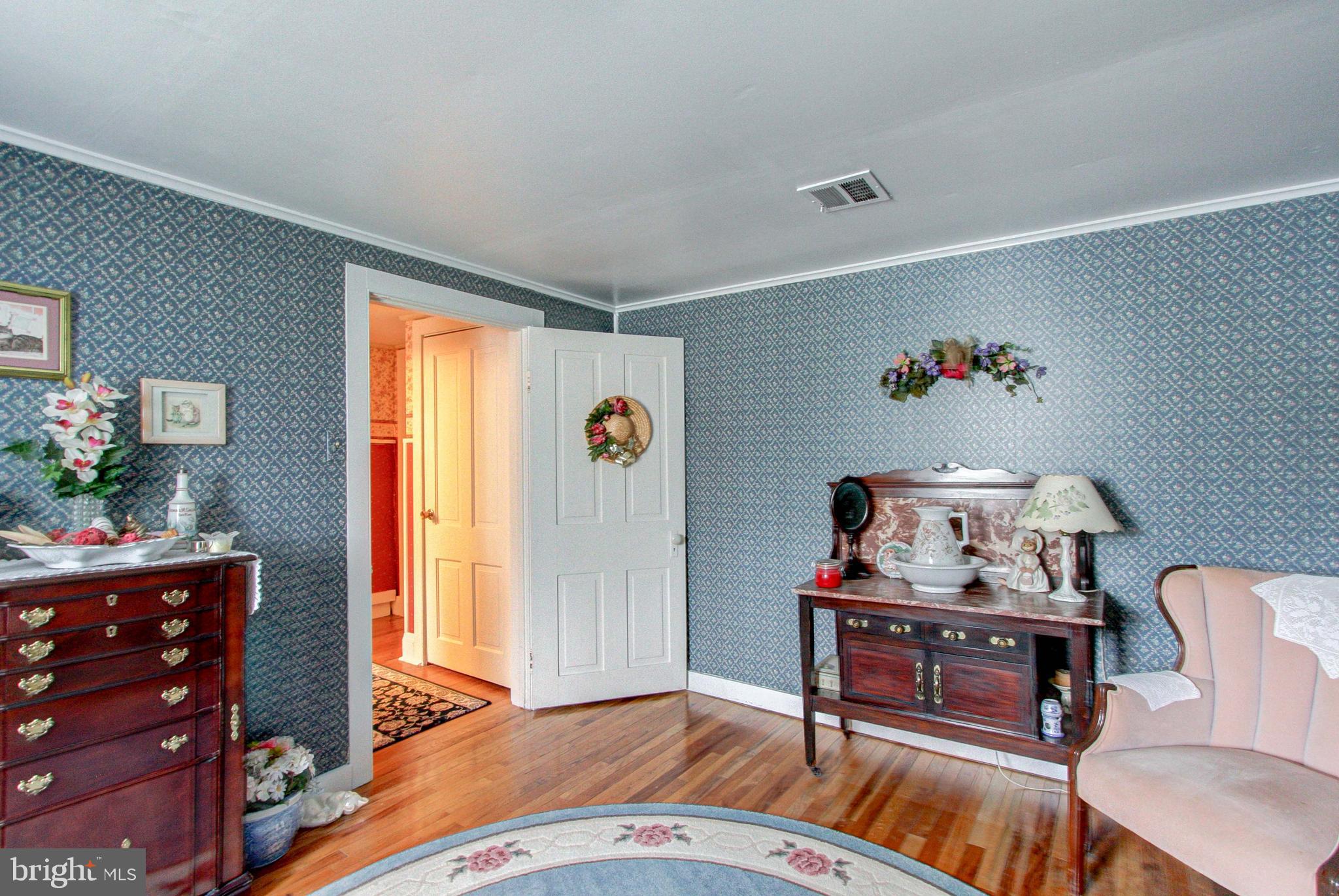 100 Cheese Factory Road Doylestown, PA 18901 - Photo 40 of 50 Sitting room