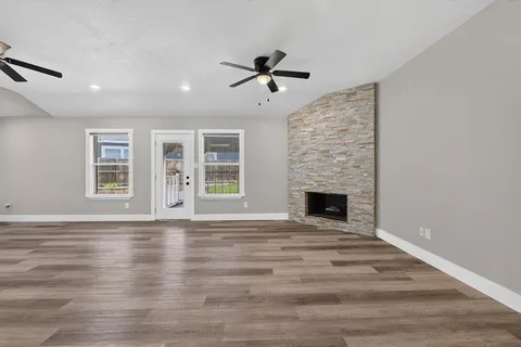 $315,000 | 716 River Hill Lane, Fort Worth, TX 76114