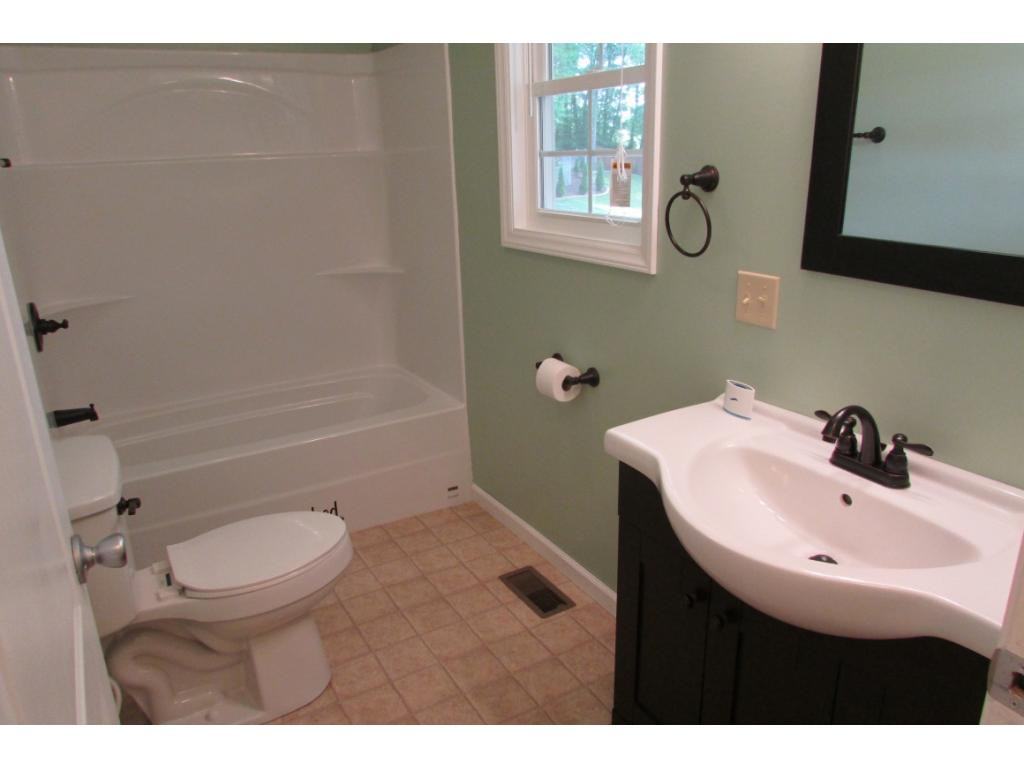 396 Peters Hollow Road Elizabethton, TN 37643 - Photo 11 of 30 Photo 11