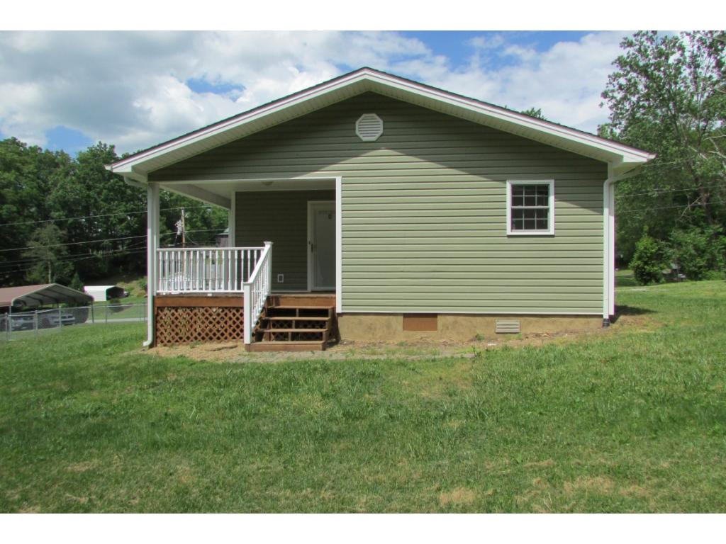 396 Peters Hollow Road Elizabethton, TN 37643 - Photo 6 of 30 Photo 6