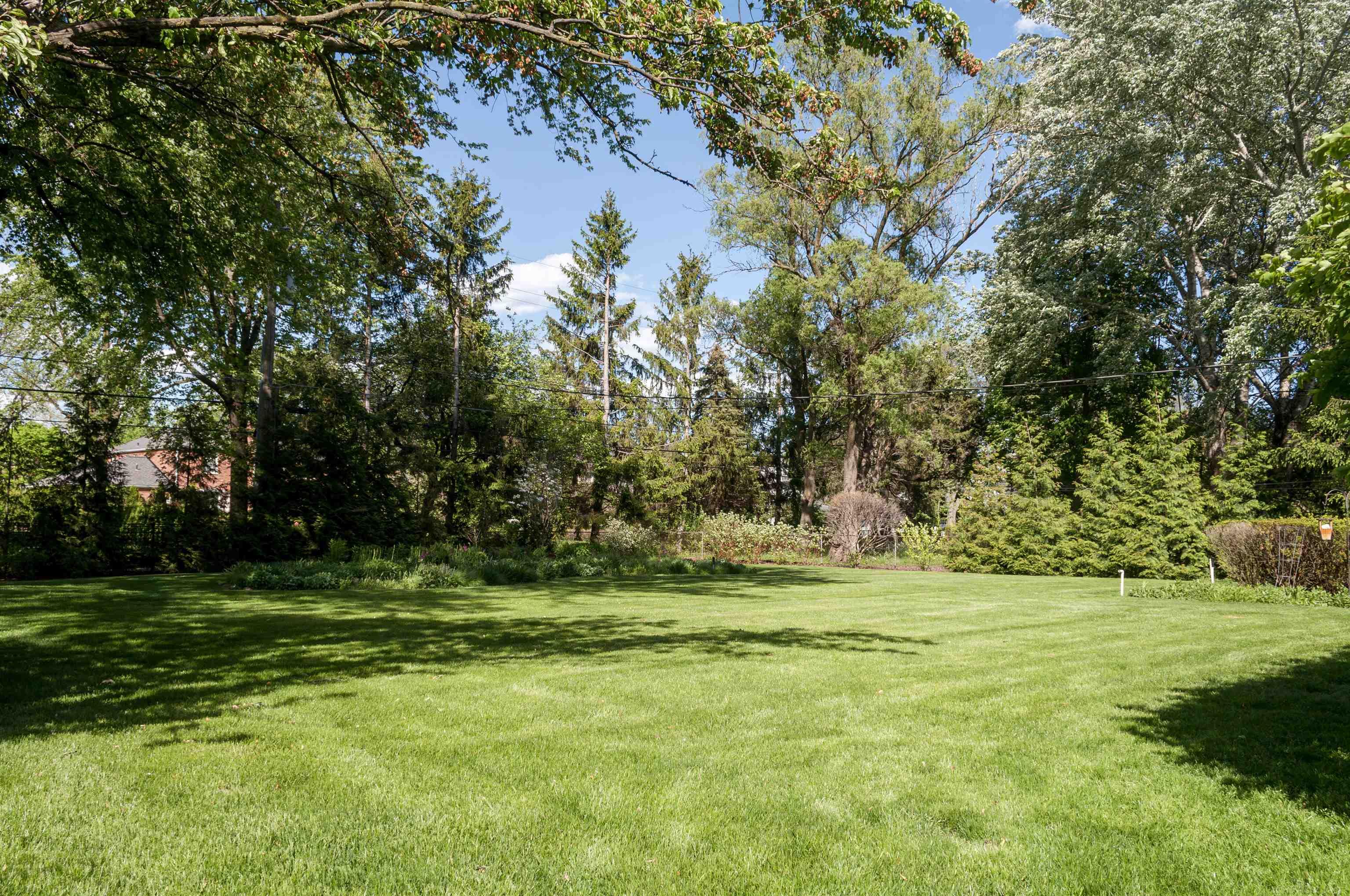 570 Oxford Road Grosse Pointe Woods, MI 48236 - Photo 91 of 99
