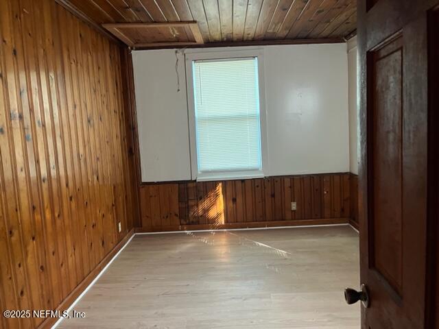 2918 Fitzgerald Street Jacksonville, FL 32254 - Photo 7 of 7 a view of room with window