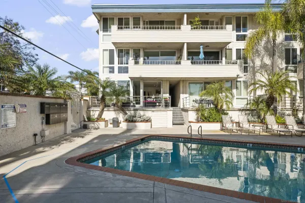 $952,500 | 3920 Riviera Drive, Unit A, San Diego, CA 92109
