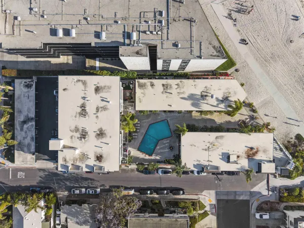 $952,500 | 3920 Riviera Drive, Unit A, San Diego, CA 92109