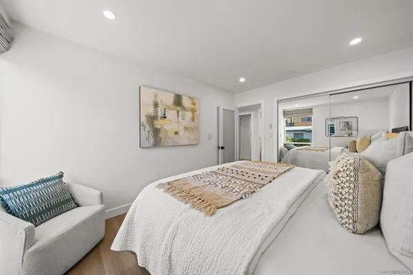 $952,500 | 3920 Riviera Drive, Unit A, San Diego, CA 92109