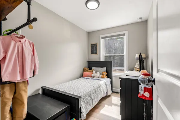 $425,000 | 38 Peacham Road, Barnstead, NH 03225