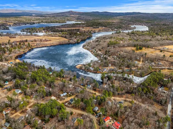$425,000 | 38 Peacham Road, Barnstead, NH 03225
