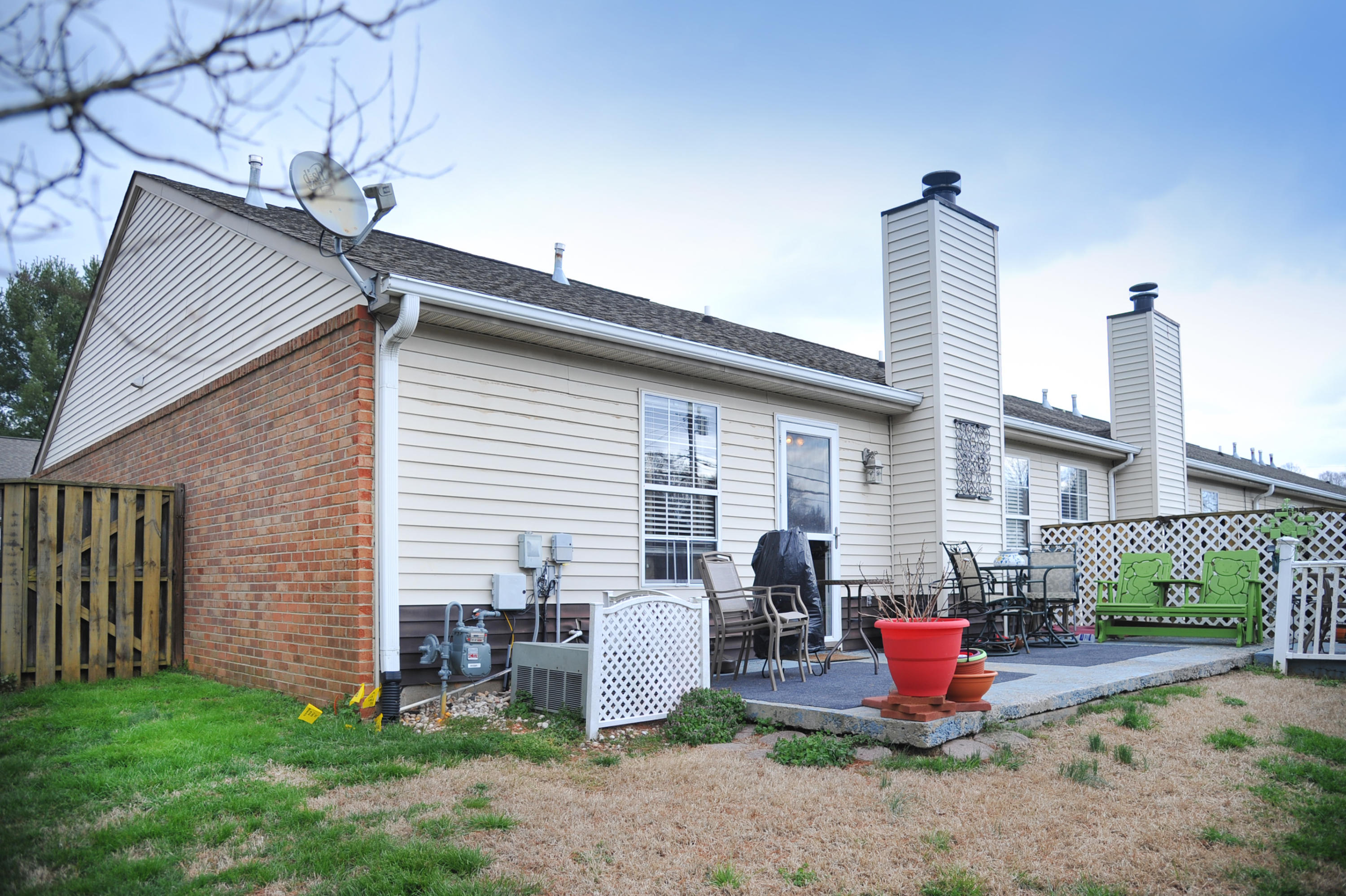 8017 Atmore Way Powell, TN 37849 - Photo 8 of 8 Backyard/Patio