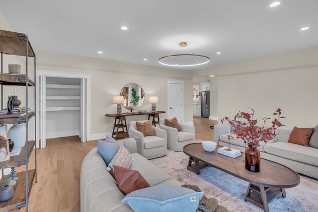 $989,900 | 921 North 14th Street, Nashville, TN 37206