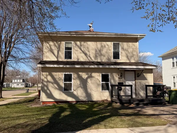 $70,000 | 384 Rowland Street, Tracy, MN 56175