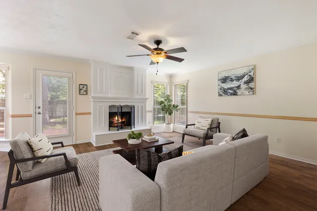 $439,000 | 34 Sweetdream Place, The Woodlands, TX 77381