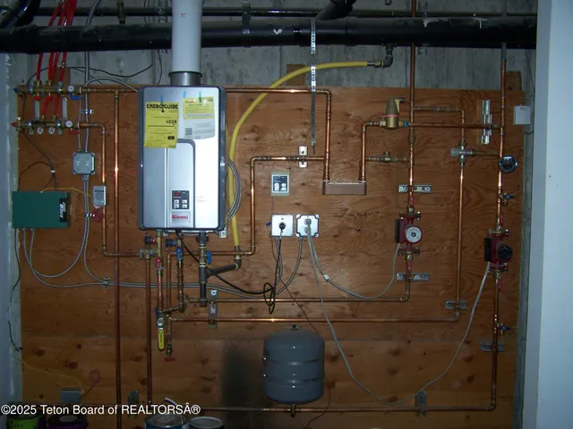 $425,000 | 62 South Skyline Street, Pinedale, WY 82941