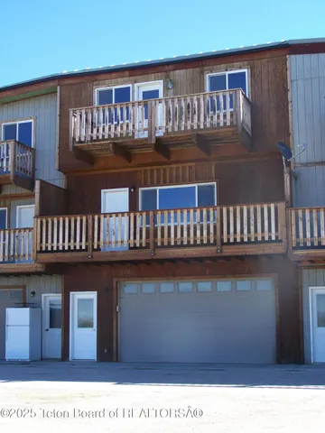 $425,000 | 62 South Skyline Street, Pinedale, WY 82941
