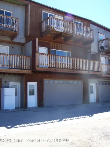 $425,000 | 62 South Skyline Street, Pinedale, WY 82941