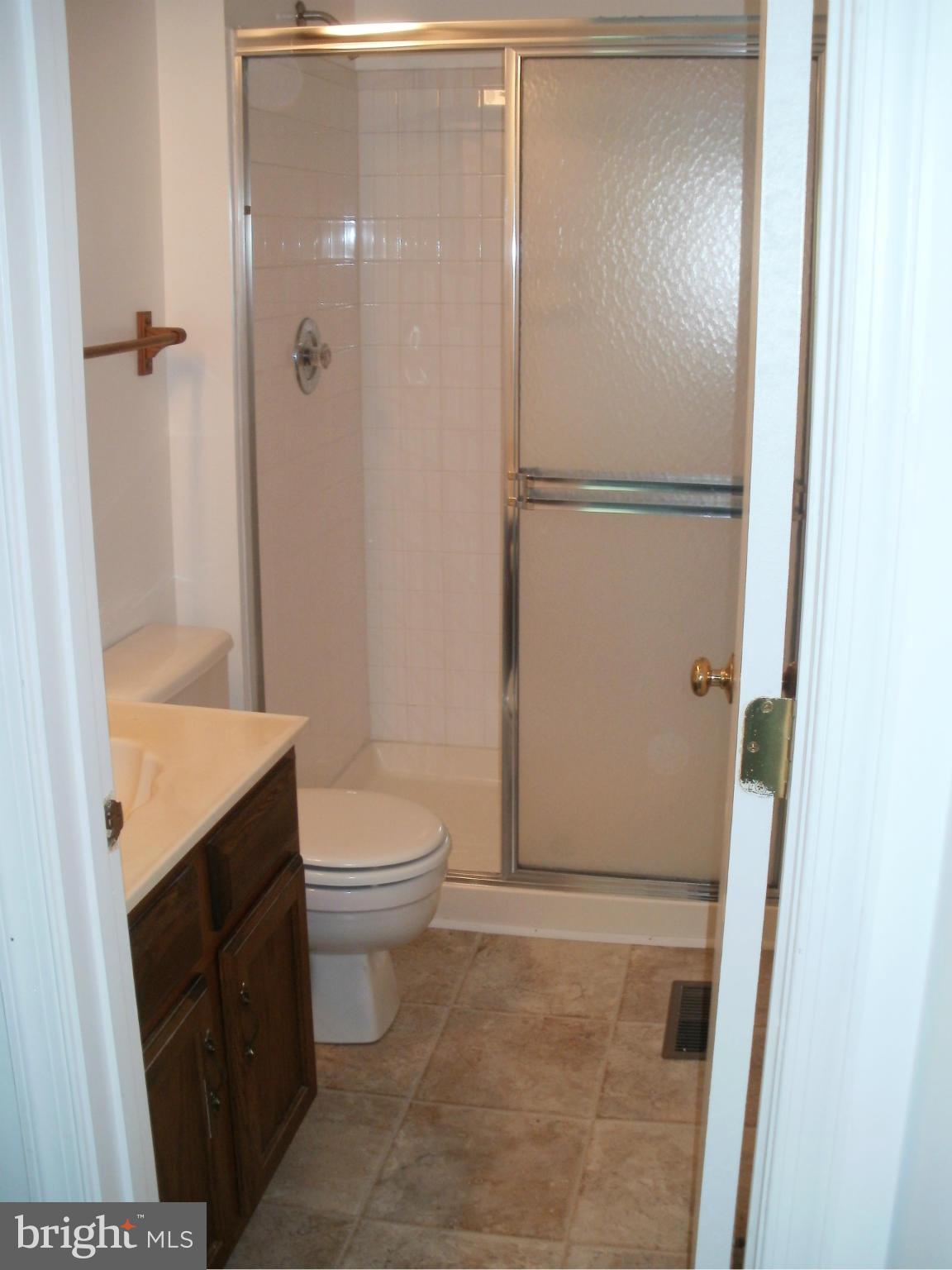 7562 Mandan Road Greenbelt, MD 20770 - Photo 18 of 27 Bath (Master)