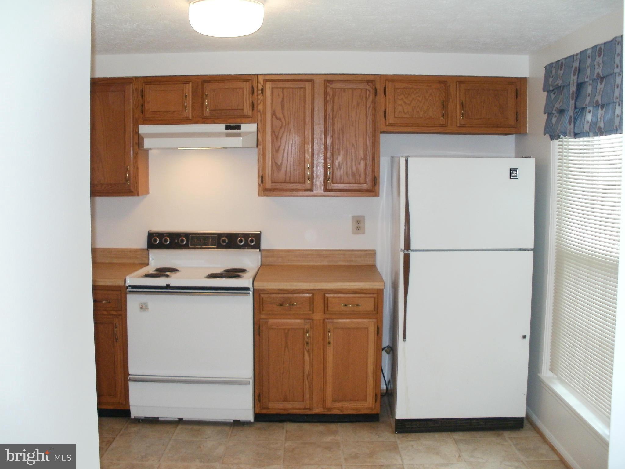 7562 Mandan Road Greenbelt, MD 20770 - Photo 6 of 27 Kitchen