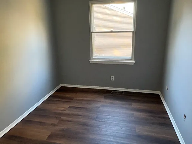 $2,100 | 4 W Fernwood Drive, Bolingbrook, IL 60440